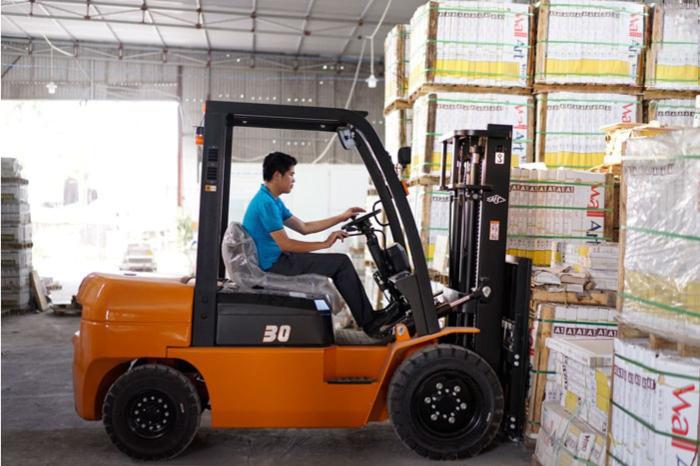 Học Lái Xe Nâng Hàng